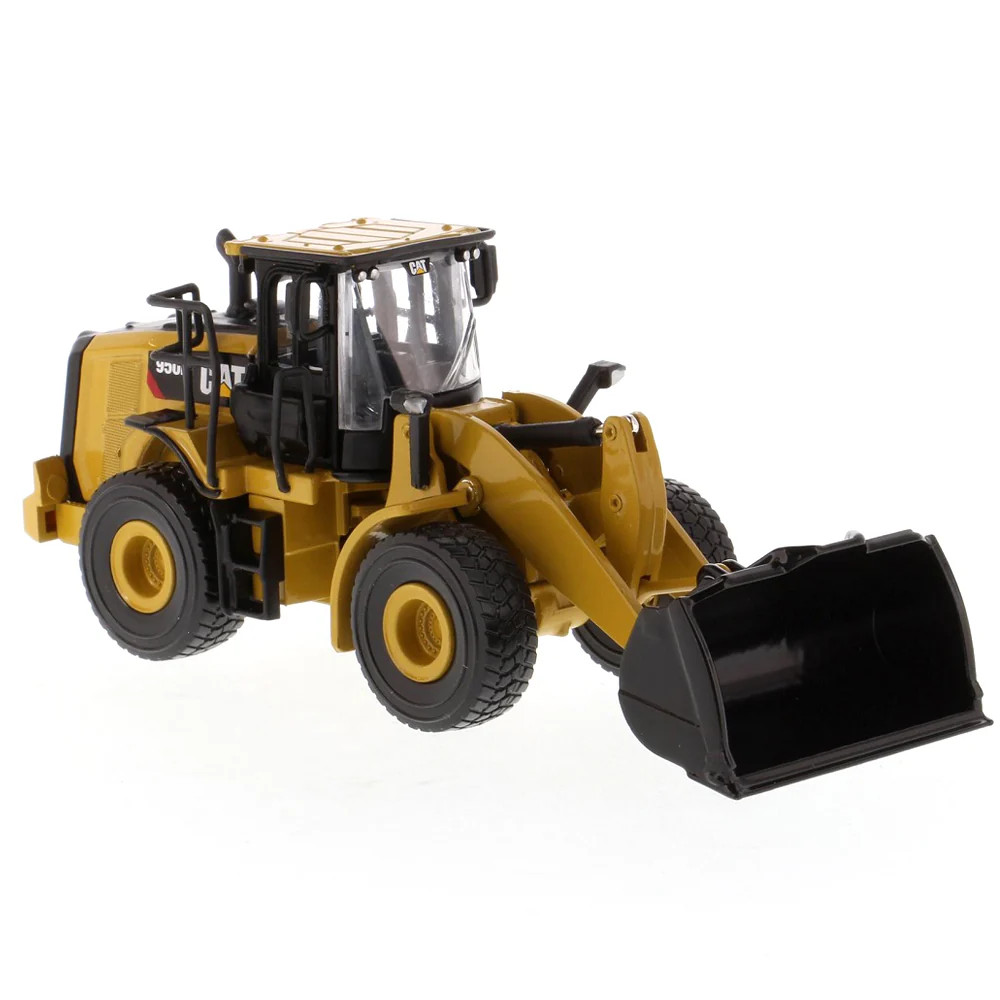 Caterpillar 950M Wheel Loader 1:64 Diecast Masters #85692