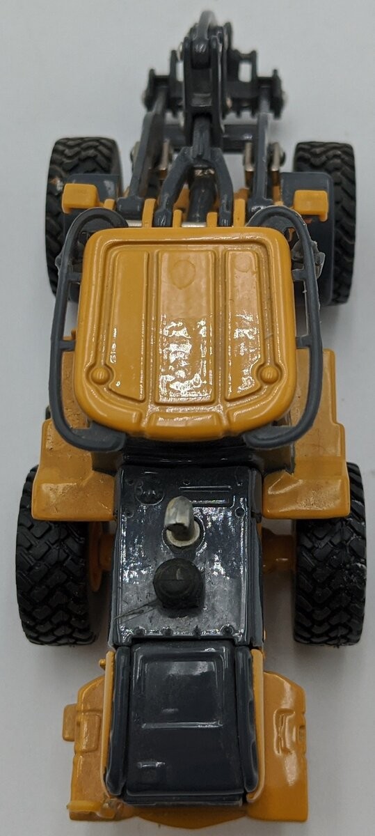 Ertl 15954 1:50 Scale John Deere 624J Wheel Loader